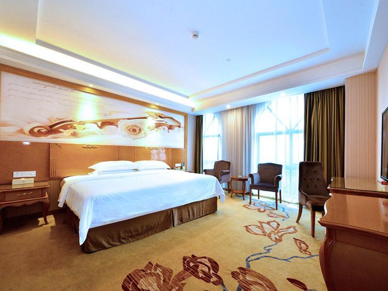 Vienna Classic Hotel Shenzhen Bantian Wuhe Avenue Buitenkant foto