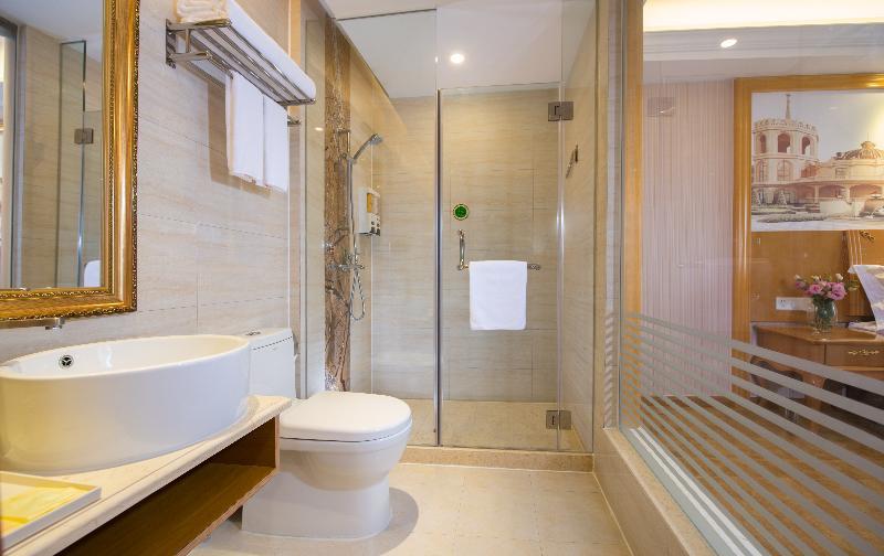 Vienna Classic Hotel Shenzhen Bantian Wuhe Avenue Buitenkant foto